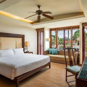 Deluxe Room Double Double